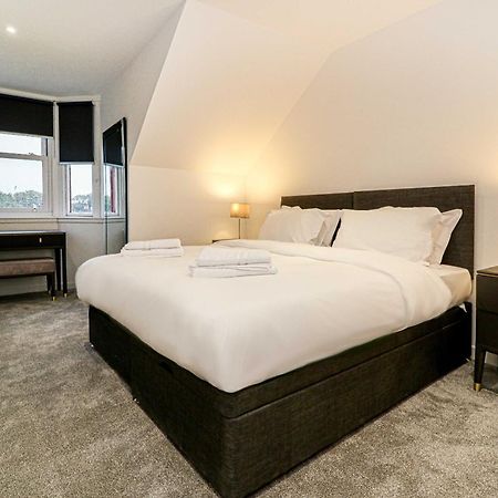 Beachwalk Apartments By Nova Suites Эр Экстерьер фото