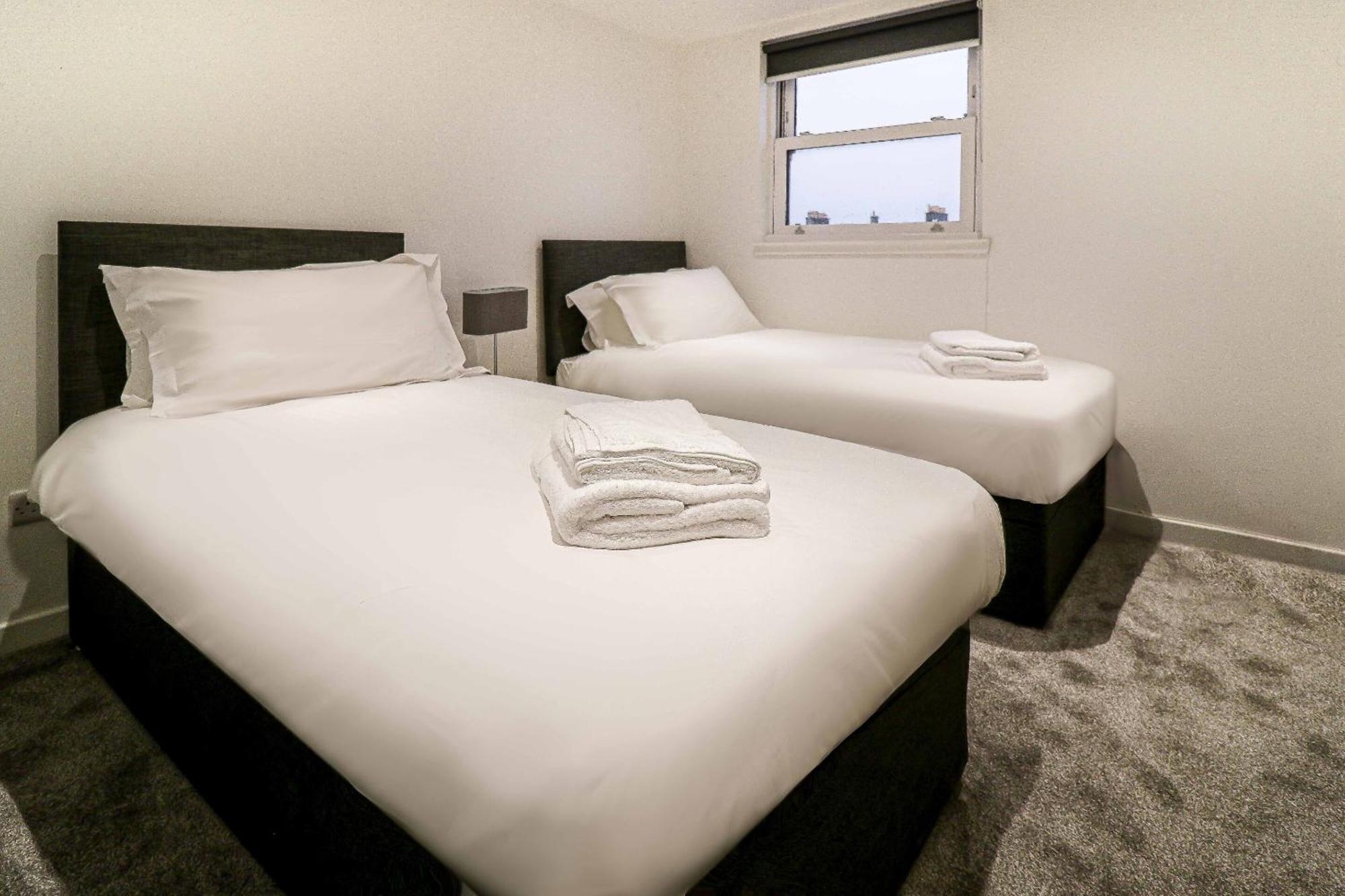 Beachwalk Apartments By Nova Suites Эр Экстерьер фото